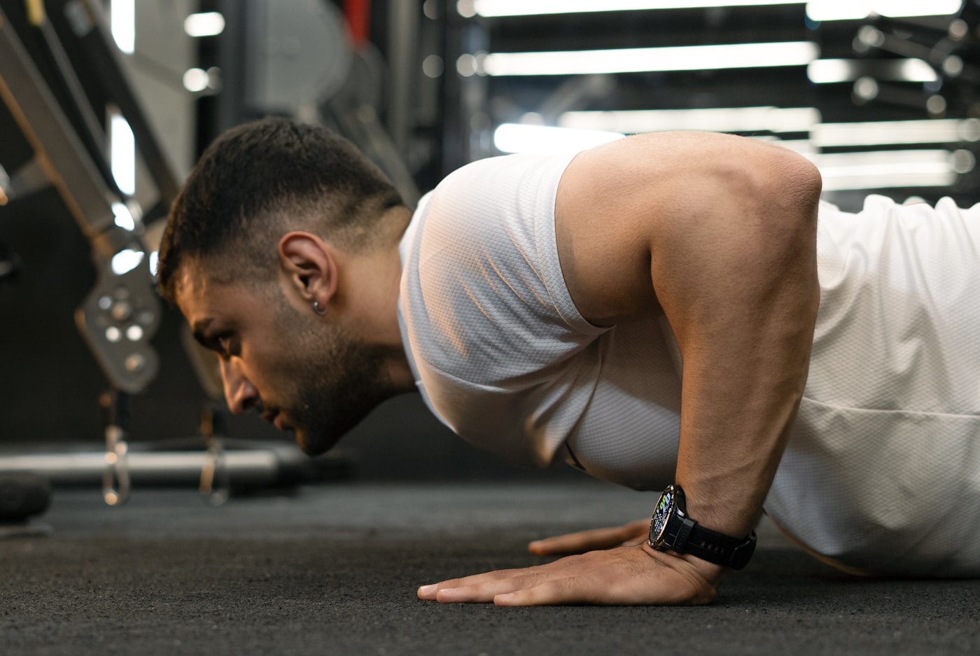 Home-Workout ohne Geräte: Effektiv trainieren mit Körpergewicht