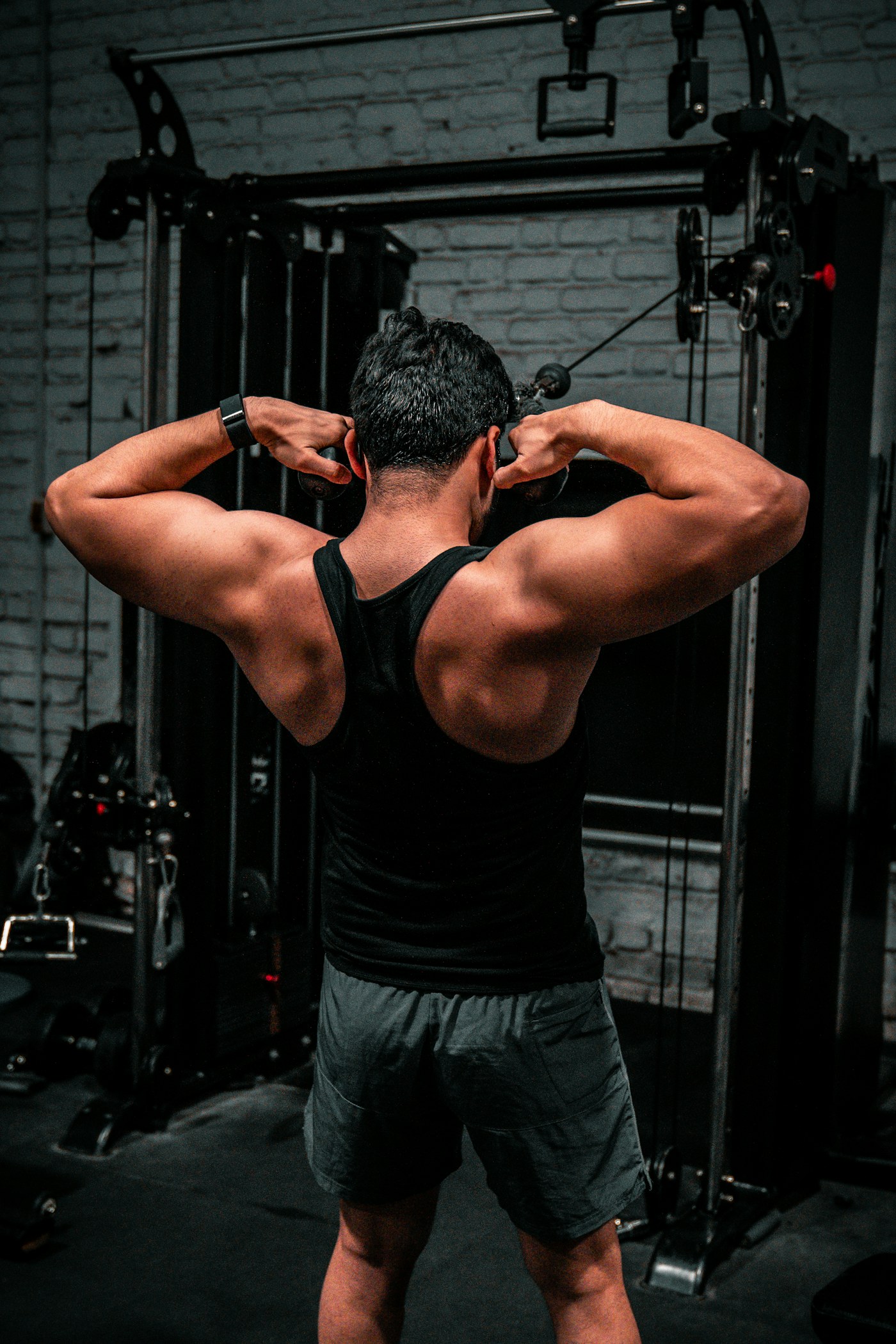 Rückentraining: Die besten Grundlagen für einen starken Rücken